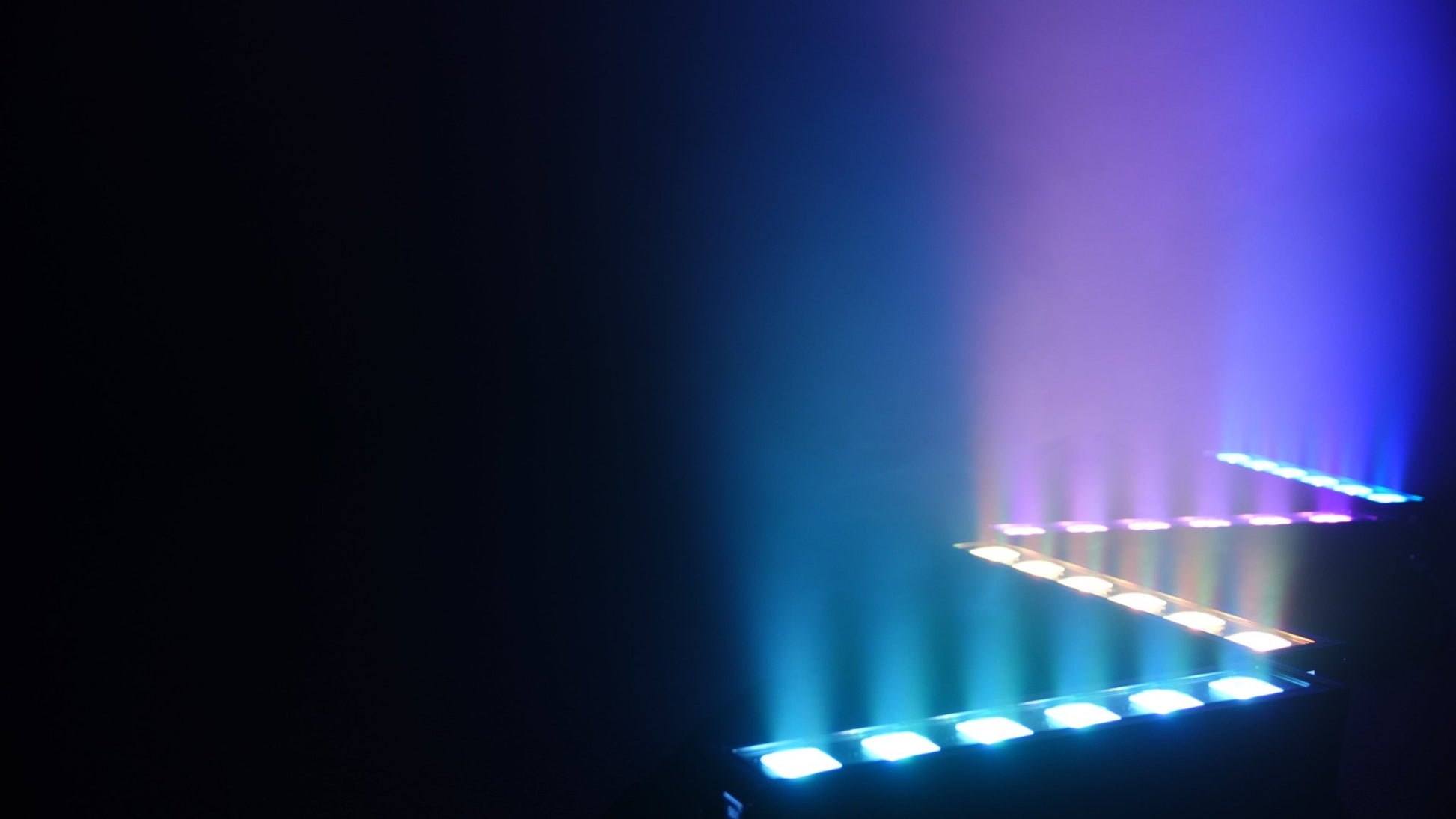 LYTE™ HEXBAR BATT IPX - LYTE Lighting Store