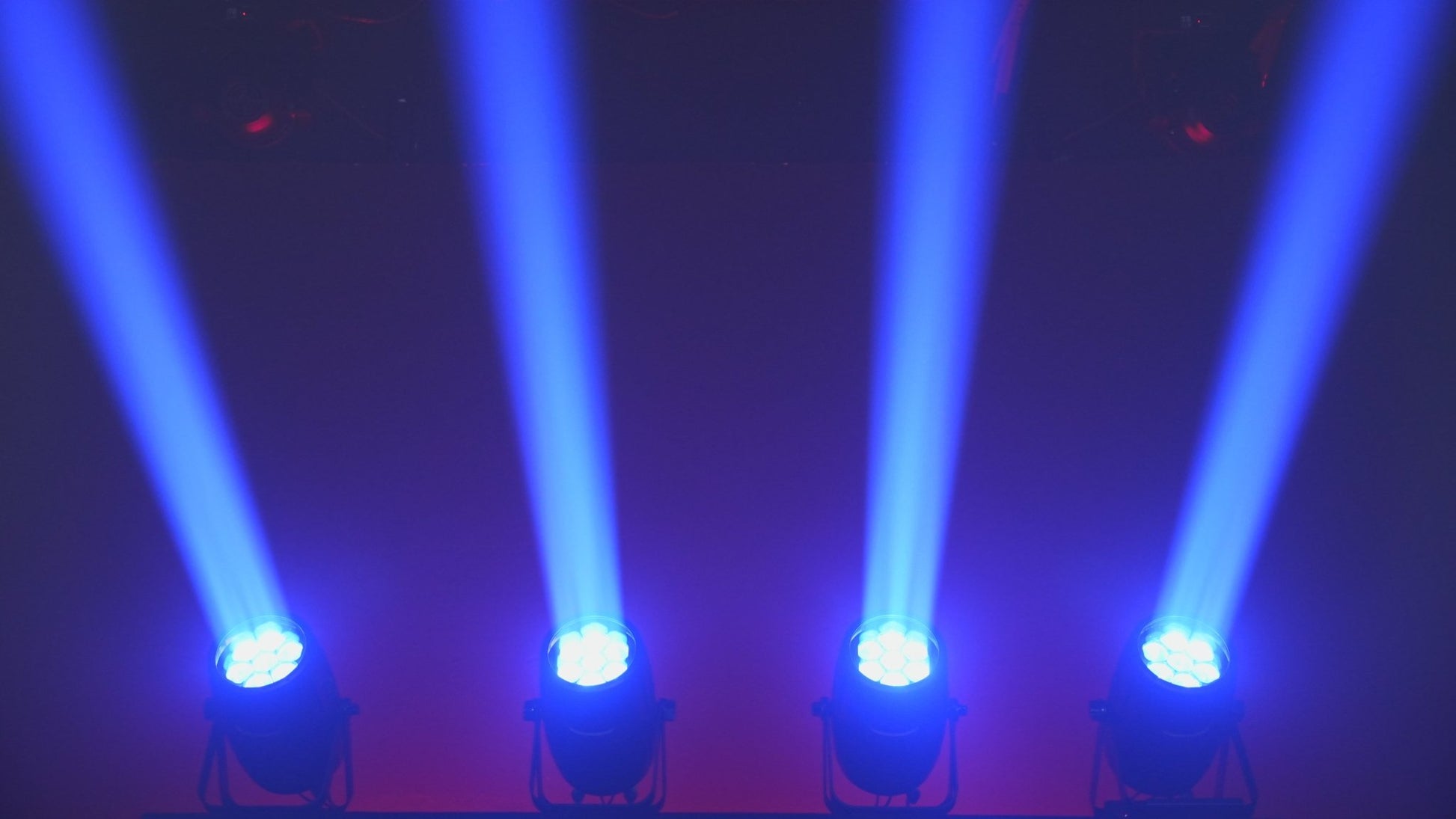 LYTE™ ZOOM PAR 740 IPX - LYTE Lighting Store
